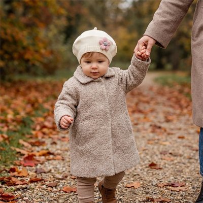 Bonnet bebe blanc style béret  avec fleur